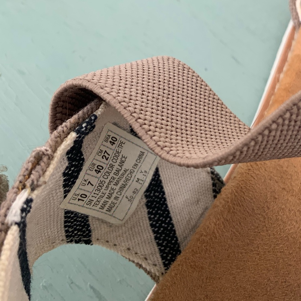 Bob’s From Skechers Memory Foam Sandals - image 6